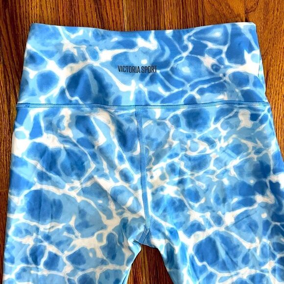 Victoria’s Secret Sport Capri Leggings Blue Blue Medium M - Picture 3 of 4